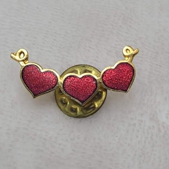 Vintage Red Enamel Heart String Lapel Pin Gold Tone Three Hearts - Picture 2 of 5